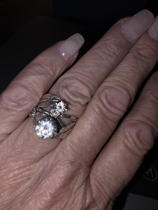 Jewelry - Sterling Silver Unique Ring